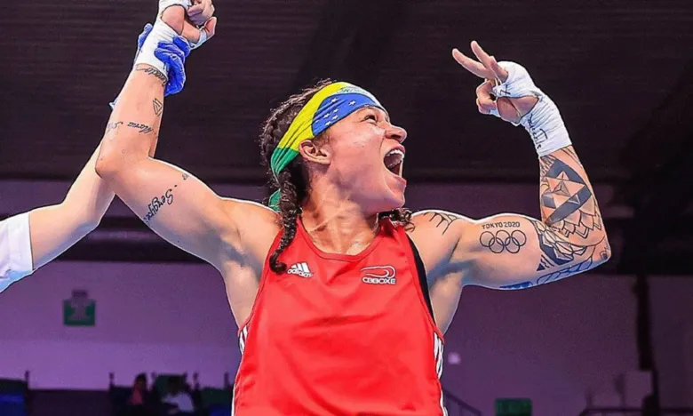 Bia Ferreira vence Mundial de Boxe e se torna maior campeã do país