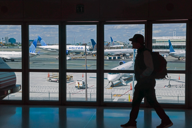 Paralisação governamental nos EUA causa transtornos nos aeroportos do país