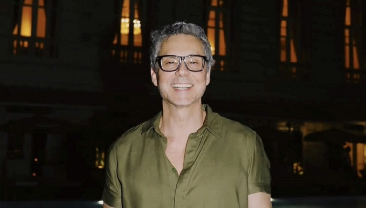 Alexandre Nero decide dar uma pausa nos holofotes: ator anuncia afastamento temporário da TV.