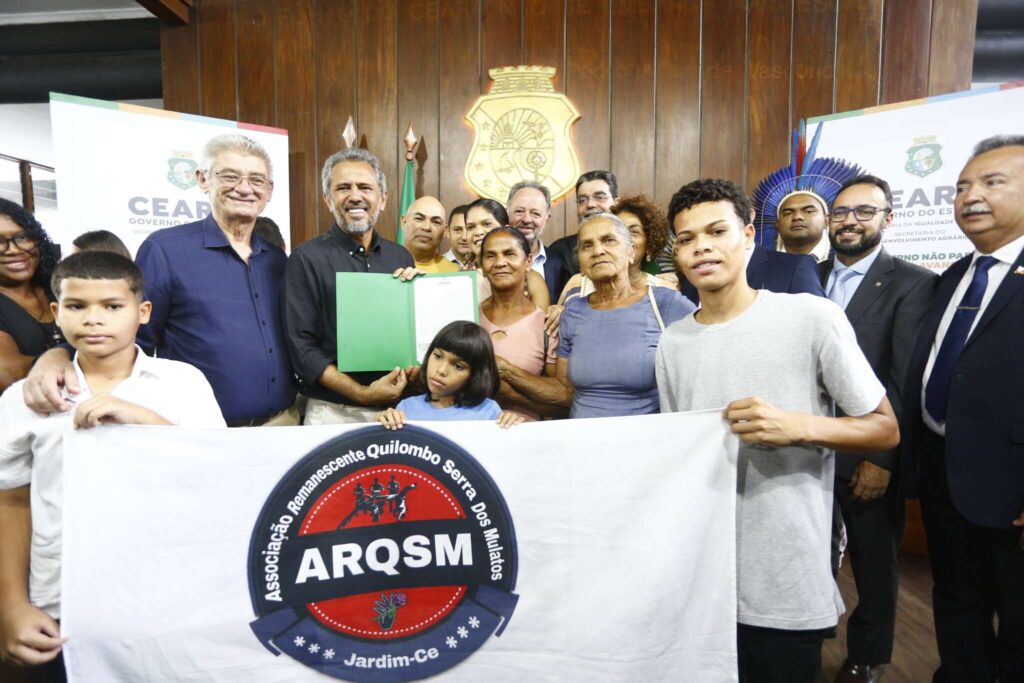 Governo cearense assegura direitos de propriedade à comunidade quilombola Serra dos Mulatos