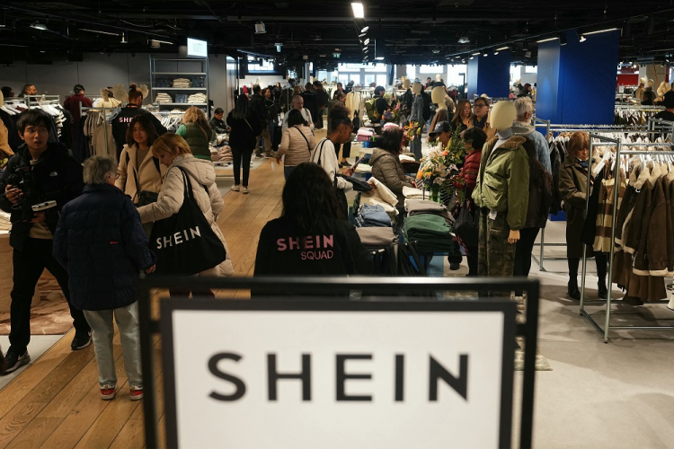 União Europeia solicita esclarecimentos da Shein sobre a comercialização de bonecas sexuais infantis e armas