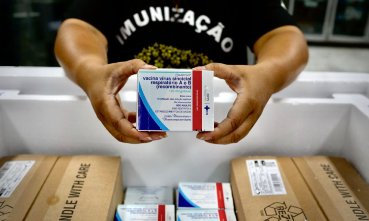 SUS disponibiliza vacina para prevenir bronquiolite em bebês de mães vacinadas