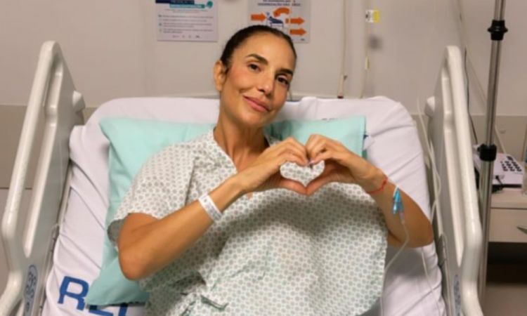Ivete Sangalo é internada após sofrer desmaio residencial
