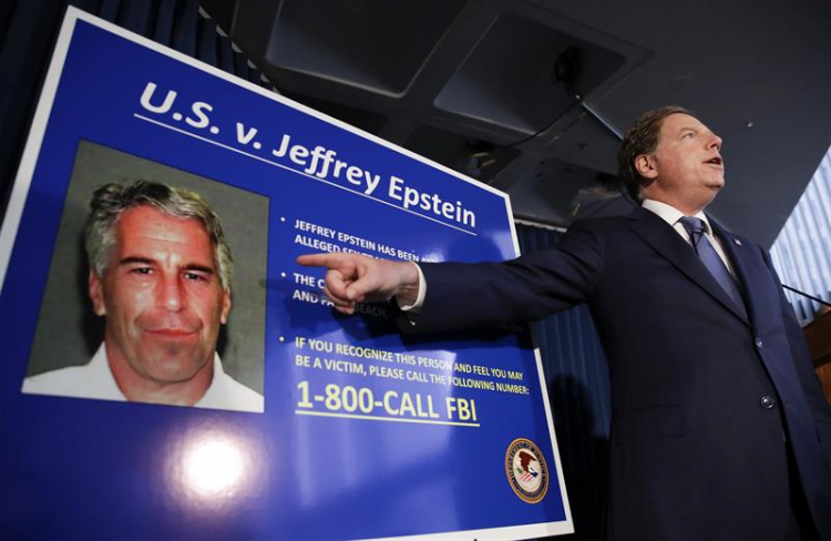 Investigações parisienses sobre Epstein se multiplicam na França