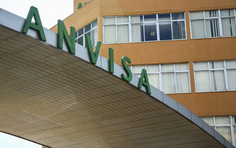 Anvisa expande aplicação de vacina respiratória para a população adulta