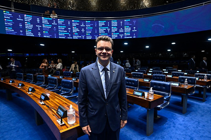 Senado confirma nomeação de Odair Cunha para o Tribunal de Contas da União