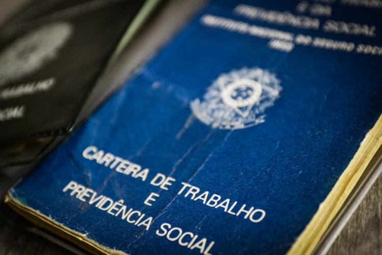 Os idosos estão batendo recordes de ocupação, com 8,3 milhões de trabalhadores ativos.