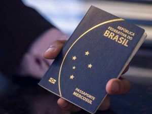 Como a suspensão de visto dos EUA está impactando as viagens turísticas dos brasileiros? Descubra as consequências.