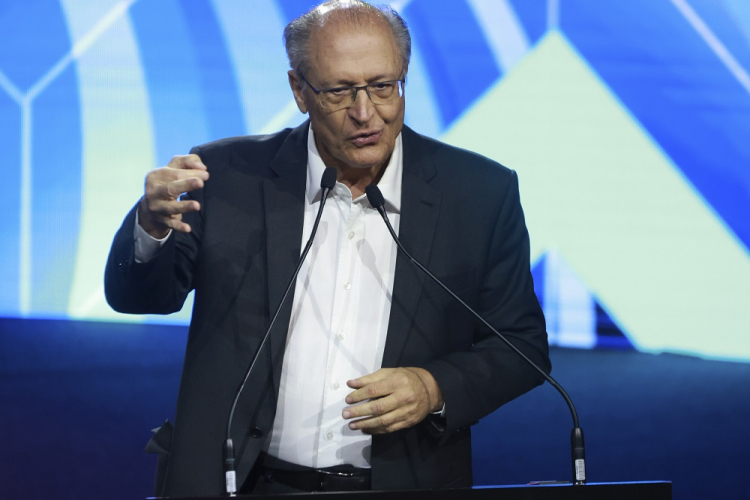 Alckmin planeja fechar acordos comerciais em 2026