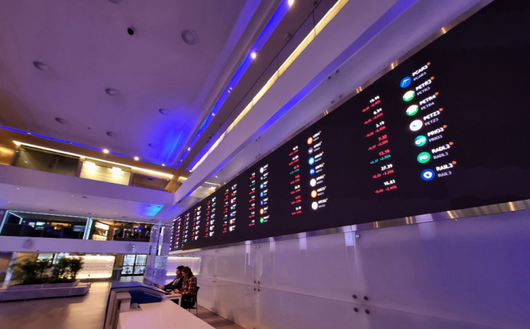 Ibovespa alcança novo recorde próximo dos 190 mil pontos impulsionado por pesquisa da Quaest