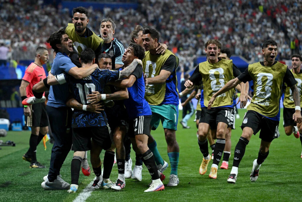 Argentina conquista vaga na final da Copa do Mundo ao superar a Inglaterra