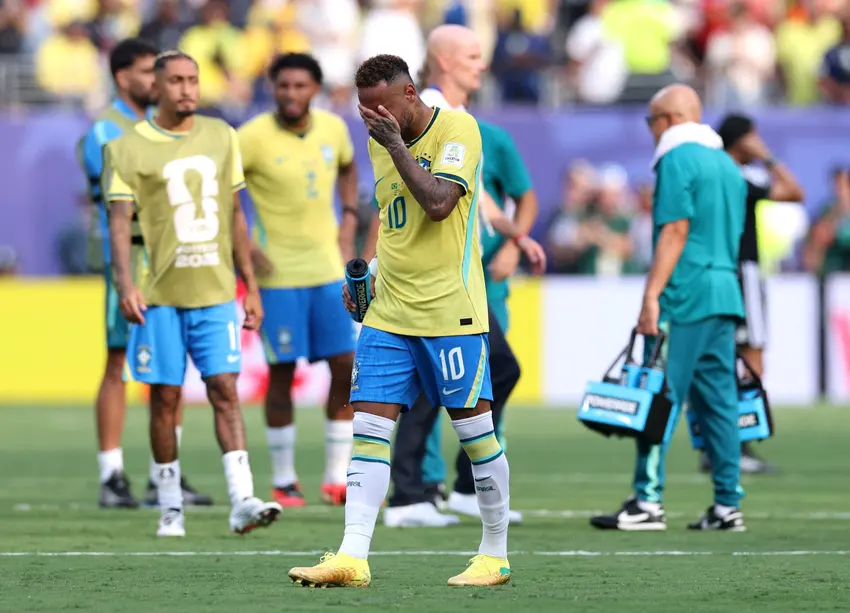 Dirigentes da CBF consideram a possibilidade de Neymar retornar à Seleção após aposentadoria