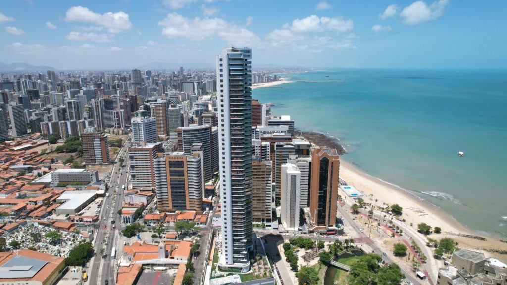 Fortaleza se destaca como a oitava metrópole mais urbanizada do Brasil, conforme dados do IBGE